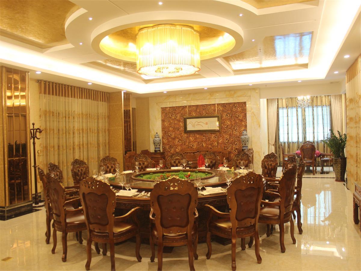 Vienna Hotel Guangzhou Airport Экстерьер фото