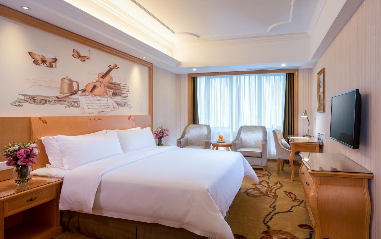 Vienna Hotel Guangzhou Airport Экстерьер фото